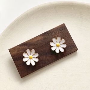 🔸2 for $15🔸Earrings